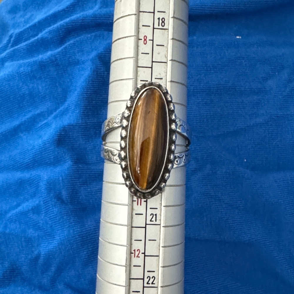 Elegant Silver and Brown Stone Ring